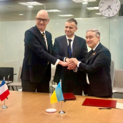 Україна відтермінувала виплати за держборгом