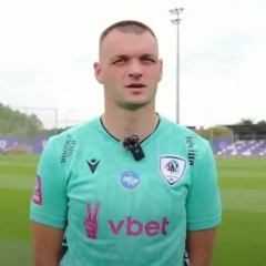 Олексій Паламарчук у воротах