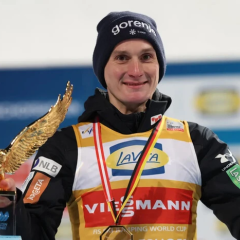 Превц виграв Турне, тримає трофей