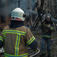 Пожежа в Києві внаслідок російської атаки