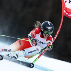 Камилла Раст празднует победу