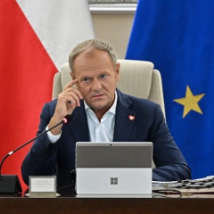 Польща продовжує терористичну загрозу до 2026 року та змінює правила Карти поляка