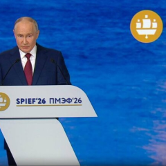 Putin ignores Zelensky at St. Petersburg International Economic Forum