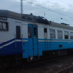 Беспилотник атакует пригородный поезд на Харьковщине