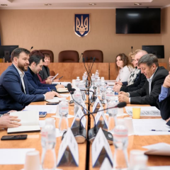 Министр и ликвидаторы ЧАЭС обсуждают новые механизмы поддержки