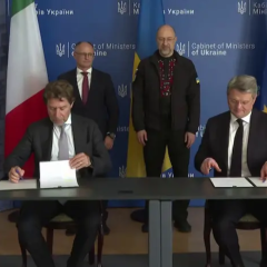 Логотип Італії та України з євро