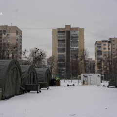 Перед пунктом незламності ДСНС в Києві