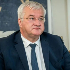 Мапа США та України з прапорами