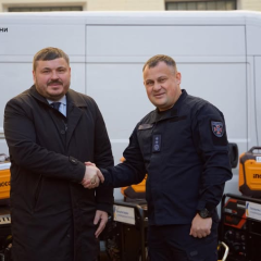 Генератори для акції 'Тепло для України'