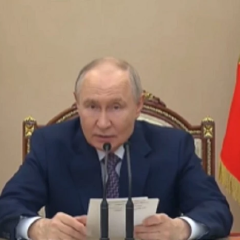 Путін наляканий ударами по НПЗ: ЗСУ знищили 60% логістики порту Туапсе