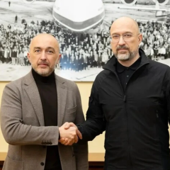 Шесть банков финансируют оборону Украины