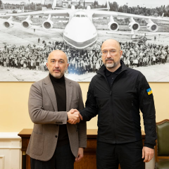 Шість банків об'єднуються для оборони