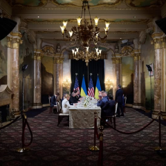 Trump at negotiations about peace
