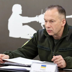 Генерал Сирський управляє військовими навчальними центрами