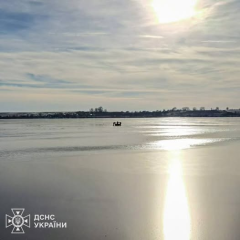 Рибалка провалився під кригу