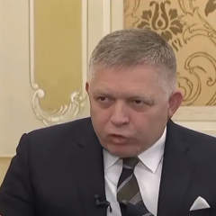 Прем'єр Фіцо оголошує новини