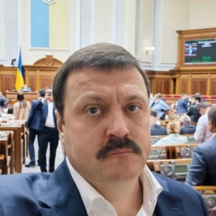 Сопровождение Деркача сотрудниками ГРУ в России