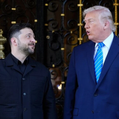 Зеленский и Трамп с iPad