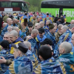 Украинские воины возвращаются домой