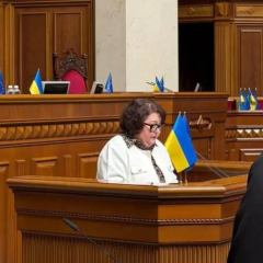 Присяга Олени Київець нардепом
