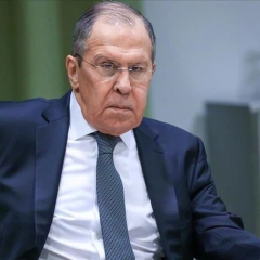Лавров обговорює війну без США