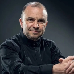 Конфликт в Палаце «Украина» остановил юбилейный концерт Павлика