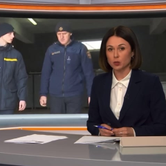 Батько та син Микитюки ліквідують наслідки обстрілів