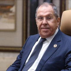 Лавров і Макрон: жалюгідна дипломатія