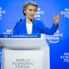 Зменшення позики України до $105 млрд