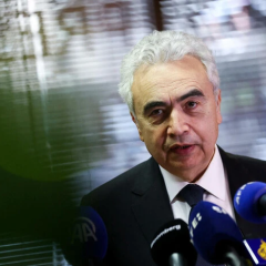 Пламенные выбросы от аварии на нефтепроводе