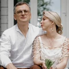 Дмитрий Кулеба и Светлана Павелецкая подписали онлайн в Diia