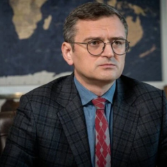 Кулеба предостерегает украинцев не ехать в Венгрию