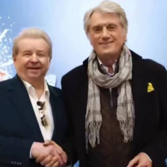 Ющенко відвідав університет після обшуків у Поплавського
