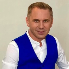 Активісти вимагають оцінки автора підручників Авраменко через його перебування в Іспанії