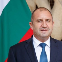 Болгарія обирає стабільність: абсолютна більшість для коаліції Радева