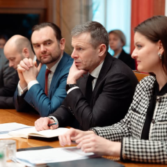 Україна отримала 66 мільярдів доларів