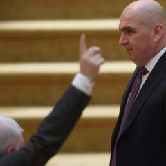В Румынии готовится вотум недоверия правительству: хватит ли оппозиции 13 голосов