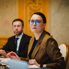 Подарочки тепла для 100 тысяч человек