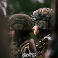 Бойцы во время военного учения
