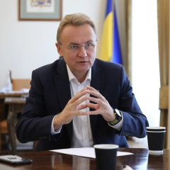 Забудова біля аеропорту - злочин