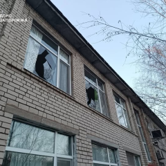 Детский сад и жилые дома после обстрела