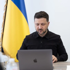 Фейковые обложки европейских СМИ о Зеленском