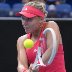 Стародубцева в четвертьфинале WTA 500