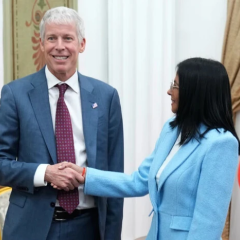 Дональд Трамп и Николас Мадуро обсуждают встречу