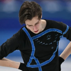 Ukrainian figure skater Marsak left homeless due to Russian attack on Kherson