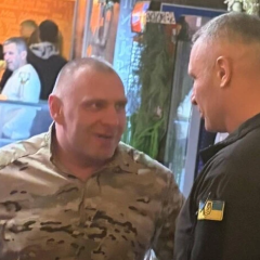 Екс-голова СБУ Малюк на прем'єрі фільму