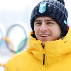 Скелетоніст українського походження з дискваліфікованим шоломом