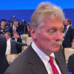 Песков приказал иностранным дипломатам покинуть Киев