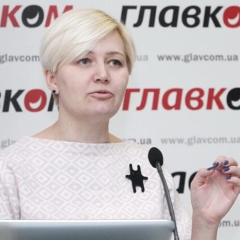 Лариса Ніцой відзначає День письменника в Україні