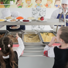 Безкоштовне харчування для школярів
